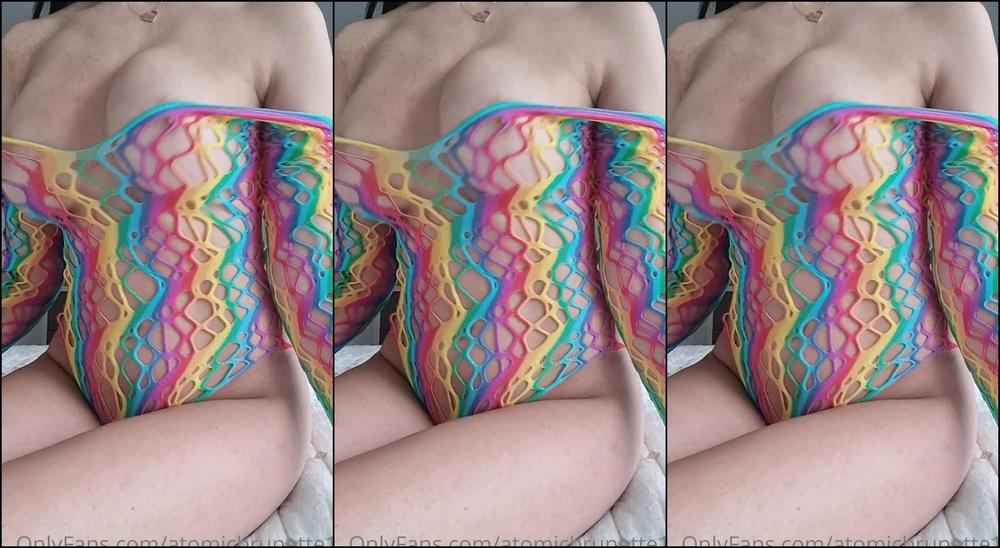 Atomicbrunette18 1 101