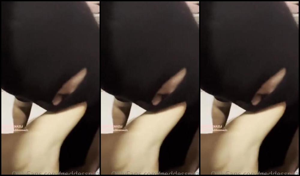 Onlyfans Model Goddess Nazli Aka Goddessnazli Deepfeet Party Oxlyoxly