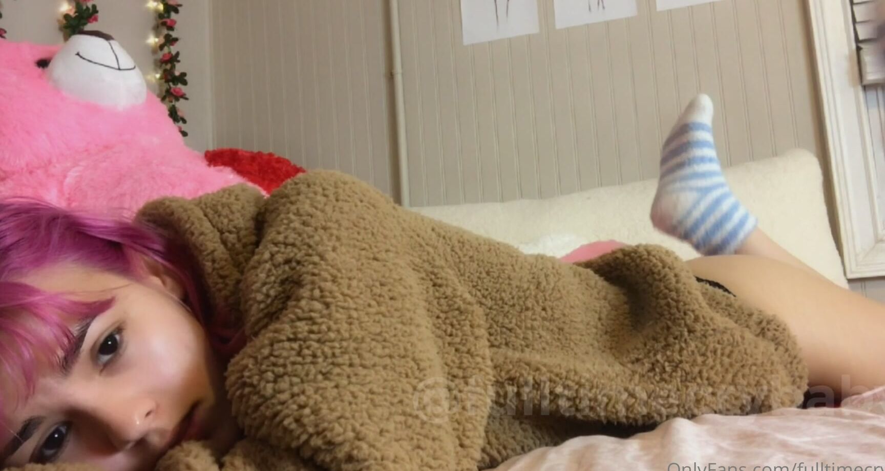 Luvcoregf Good Morning Enjoy These Videos Of Me Using My Vibrator Last Night Because I Was So