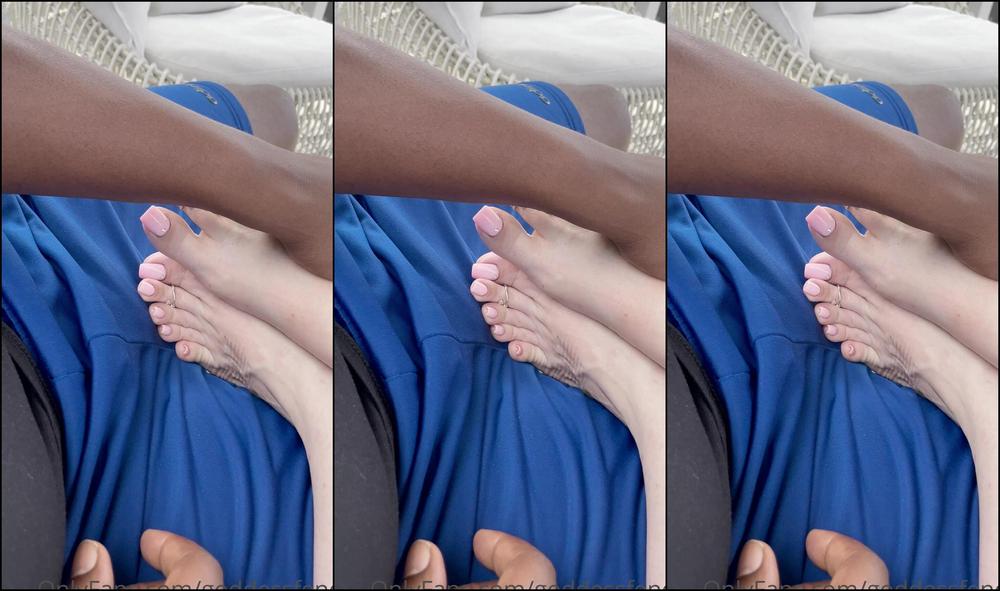 Goddessfendi 2180211189 08 01 2021 Public Poolside Tease