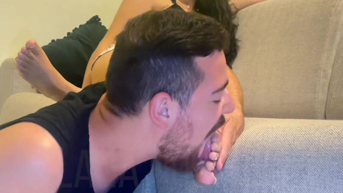 lana noccioli lana noccioli in foot worship after walking all day he worship my dirty feet Clips4Sale