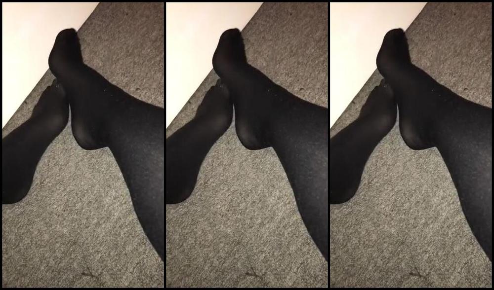 Footsiegalore Onlyfans Only Fans Exclusive Wearing My Tights Today And Feeling So Sexy Who Here Is A Fan Of Nylons