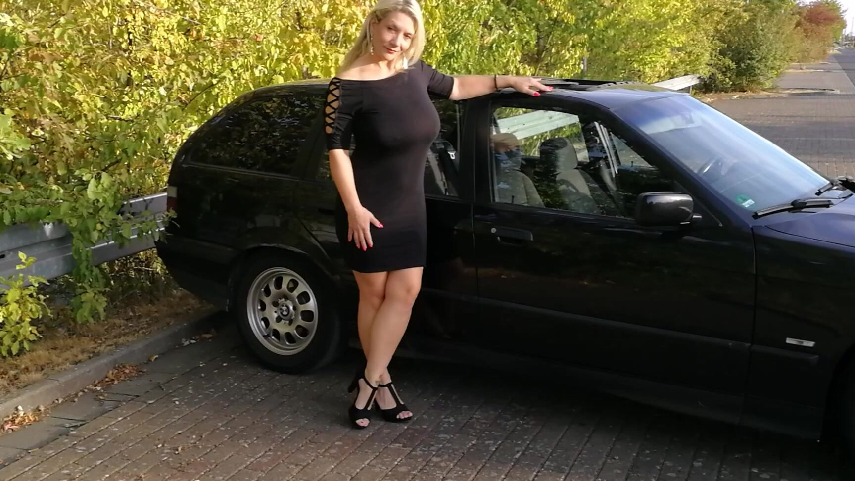 Public Flashing,Public Nudity,Public Outdoor,Big Boobs,Big Butts sandybigboobs best of public flashes ManyVids