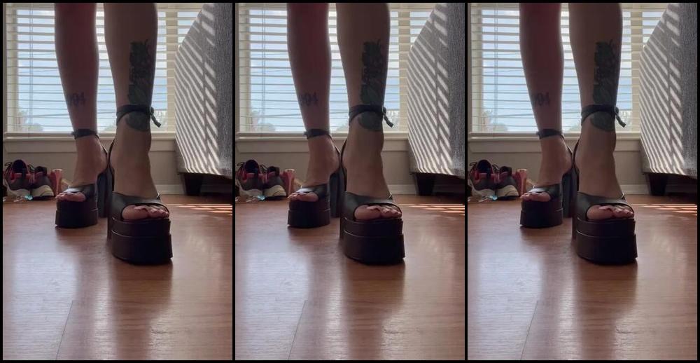 Pinkyyperfect Onlyfans My Shoes Giving Big Bratz Vibes G