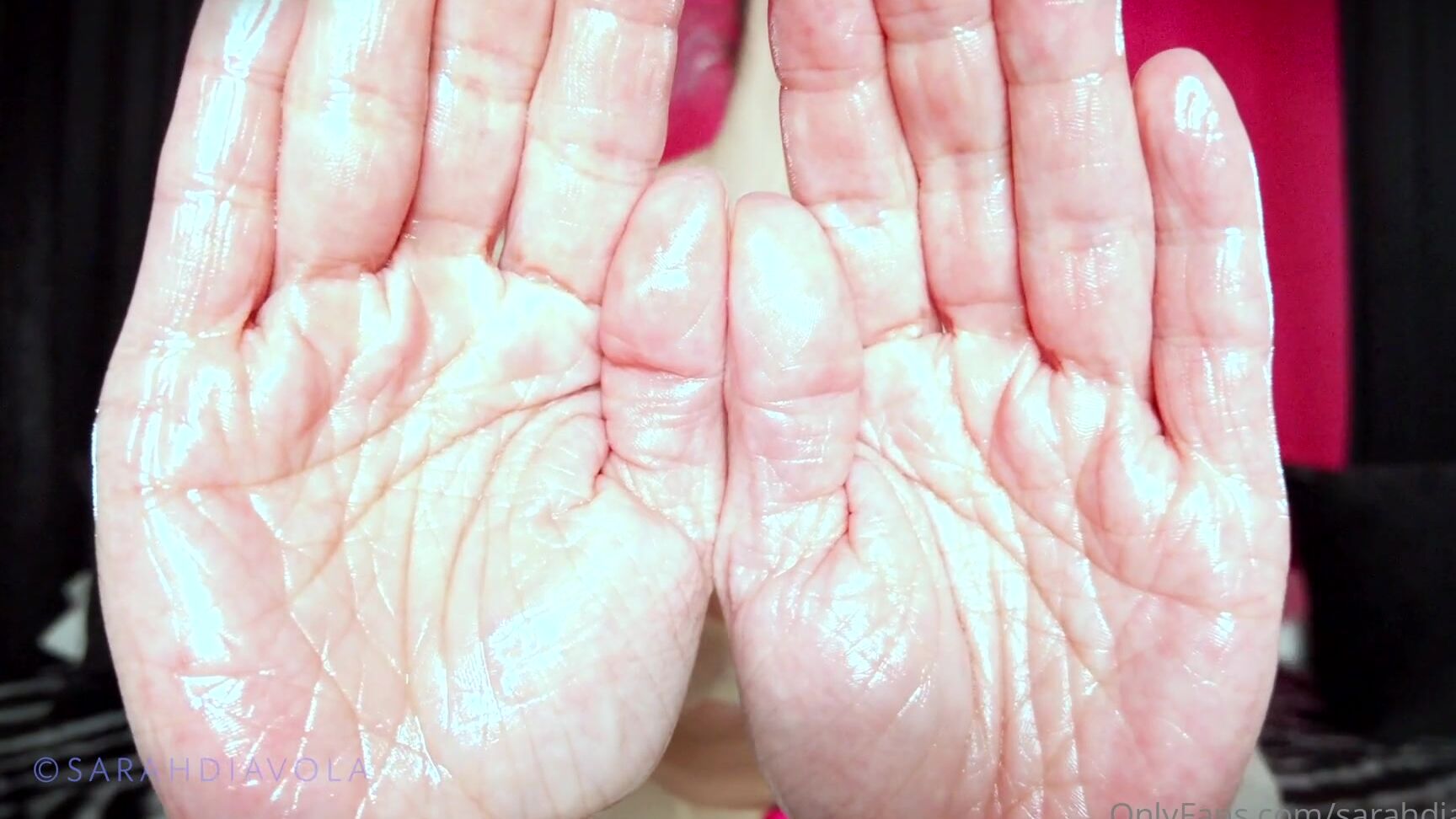 Sarahdiavola In My Hands