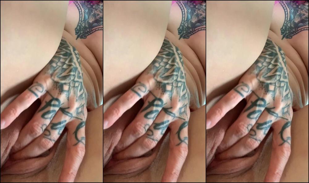 Angel Long Had A Wank A Chat