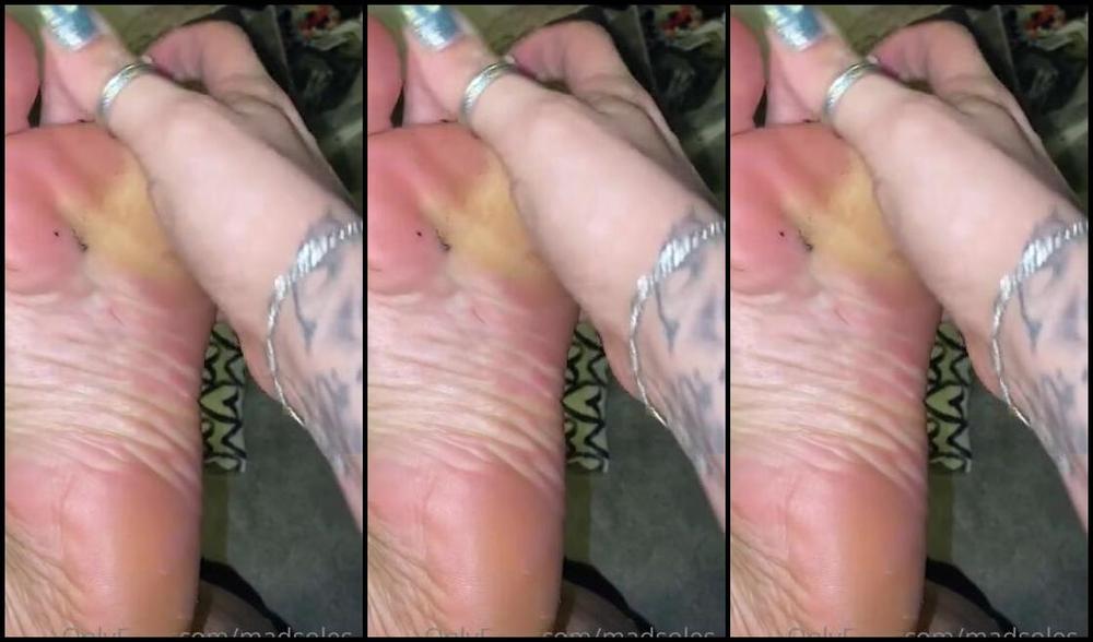 Msmaddy Aka Madsoles 1 Onlyfans After A Long Day In Work It Was A Relief To Get These Socks Off