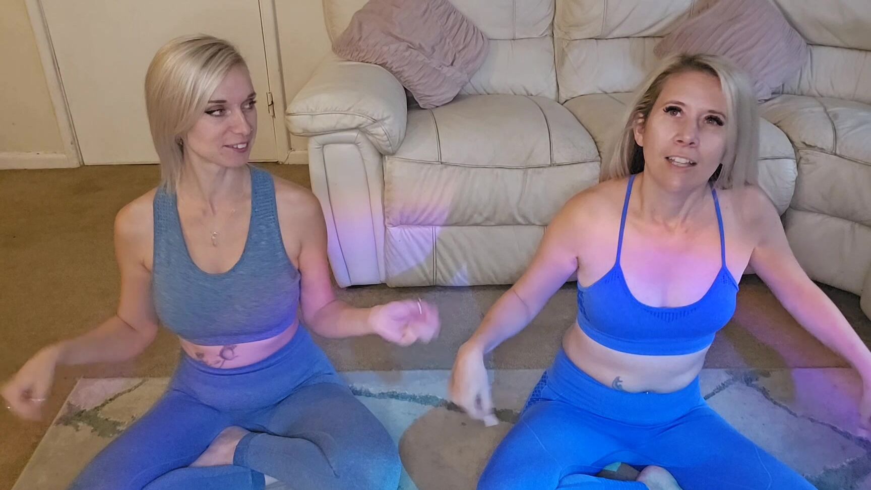 "Lexi Snow" slowmotion, striptease, yoga, yogapants Milfs Slow Mo Yoga manyvids
