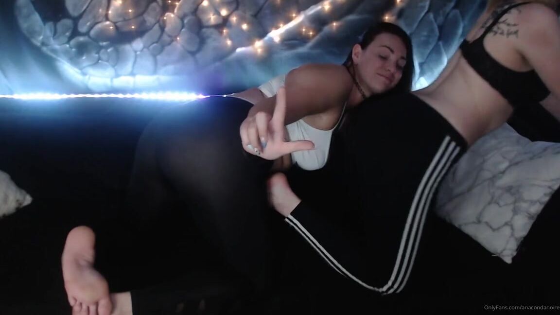 Anacondanoire Onlyfans Blackmambahoa Ladyanacondahoa Remind You The Proper Place For Inferior Males Dm For Full Clip