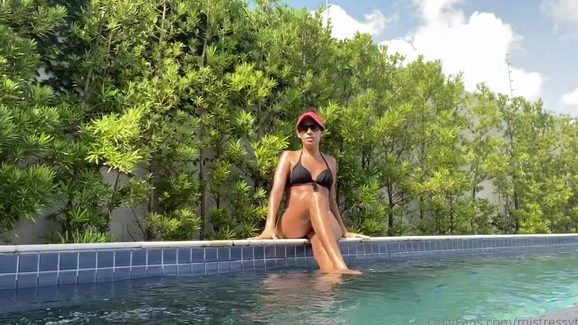 Mistress V Black Nicknamed Mistressvblack Onlyfans Aiii Que Delicia O Vero