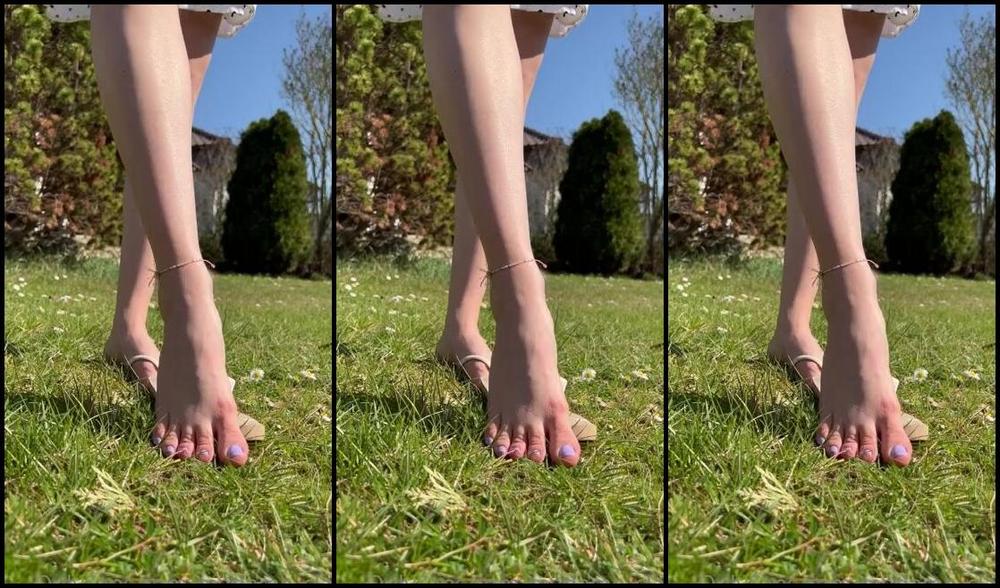 Goddess Claire Nicknamed Goddessclair 04 04 2022 Onlyfans Video You Probably Wish I Would Play With You Like I Play With The Grass