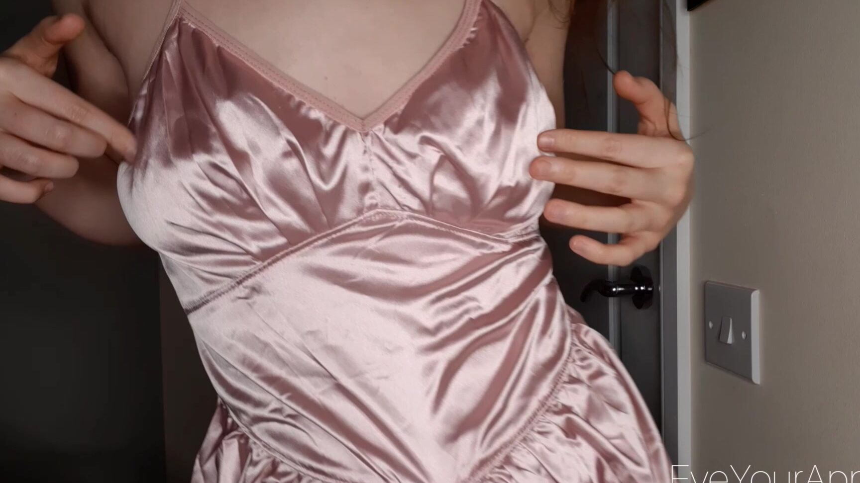 "EveYourApple" femdom, back fetish, face sitting, silk & satin, body worship Pink Satin Wet Dream POV Facesitting manyvids