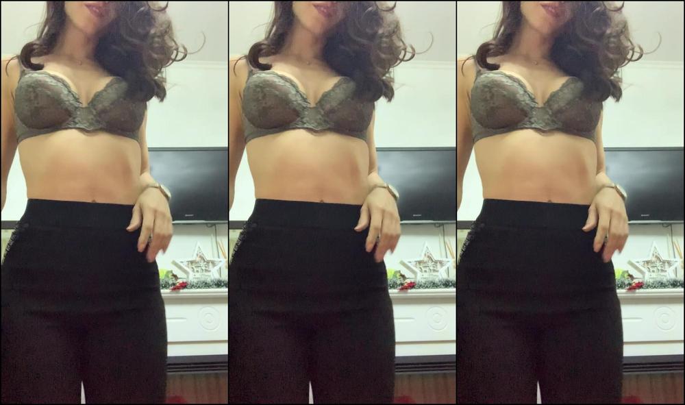 Cuteherminie Home After A Long Day