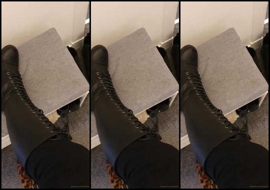 Miss B Nicknamed Missb52S Onlyfans 03 10 2022 My Boots Need Cleaning Before I Go To Work