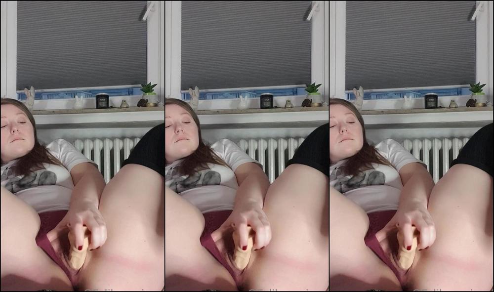 Lilymariemfc Surprise Quick Spontaneous Am Dildo Orgasm From After My Cam Shift Tonight