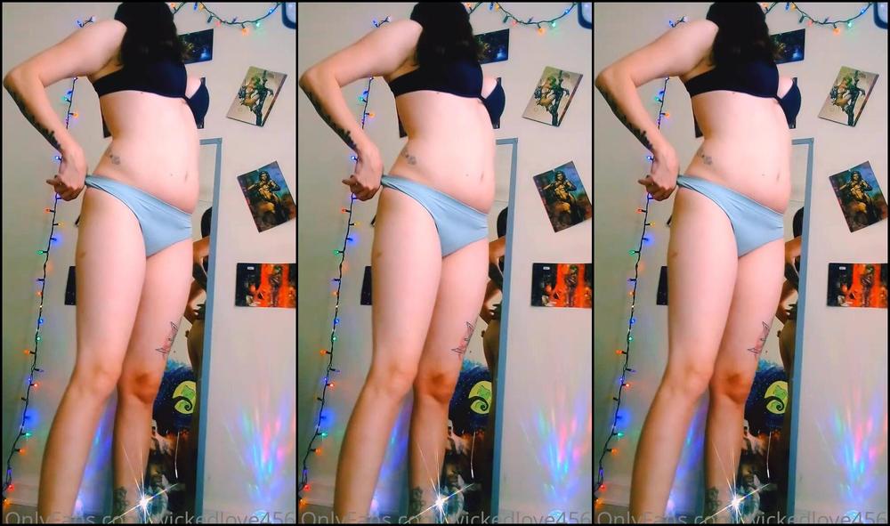 2020-11-30-1357886293-panties-thongs-g-strings-try-on-angle-1