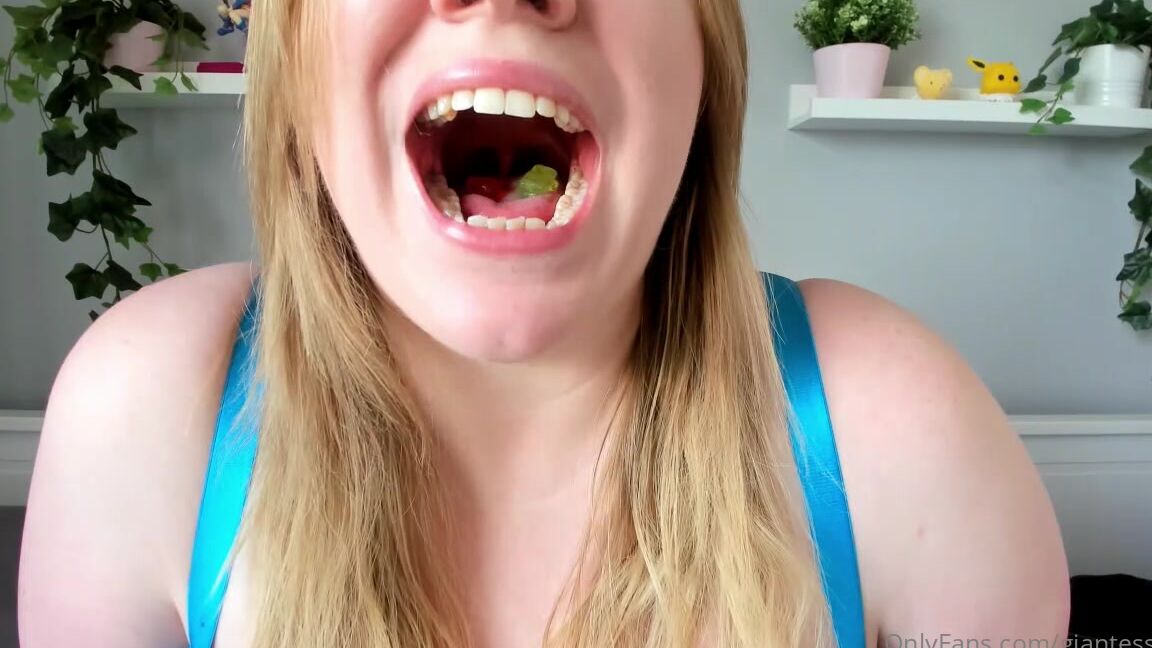 Giantessjulie So Delicious X