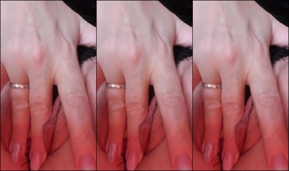 Tonilace Morning Playtime I M Just Awake Look How My Cunt Li