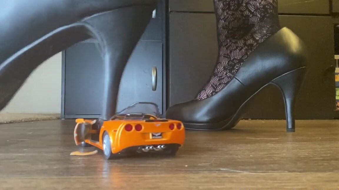 Bootyful Goddess Nicknamed Bootyfulgoddess Findom 07 22 2023 Onlyfans Video I Had Two New Subscriptions