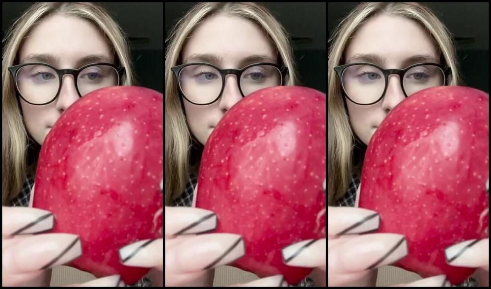 Lalalaura Nicknamed Lauras Kingdom 08 01 2024 Onlyfans Video Grace Apple Claw 9Wkx