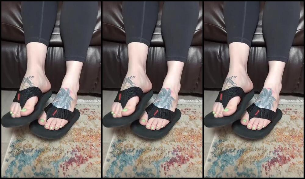 Pipersweetfeet 05 20 2024 Onlyfans Video Your Girlfriends Best Friend Just Sent You This Video Via Email What Do You Do