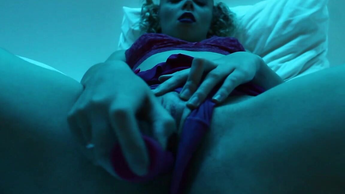 Solo masturbation, Pussy Play, Teens cherry_adams a little dildo in my wet pussy ManyVids