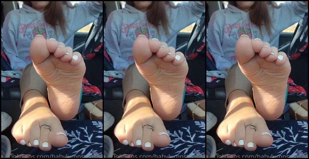 Babylumpstoes420 Onlyfans I Have Been In The Car All Day The Past 2 Days 4