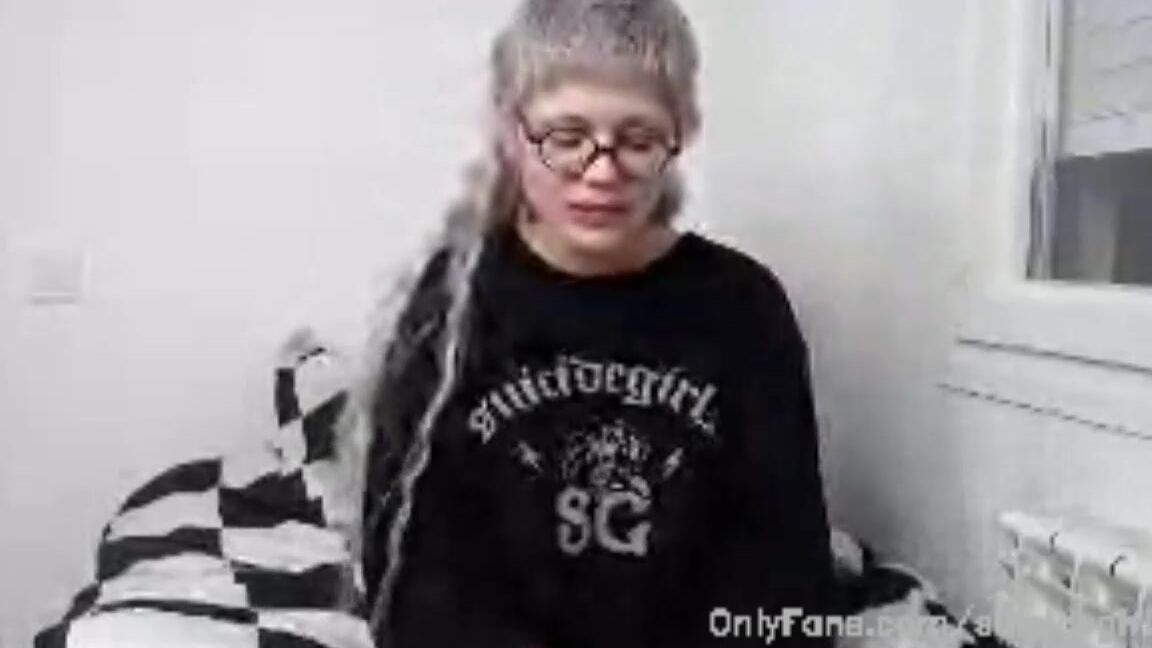 Suicidegirls Stream Started At Am Hey Foxaurus Here Thank You All For Talking To