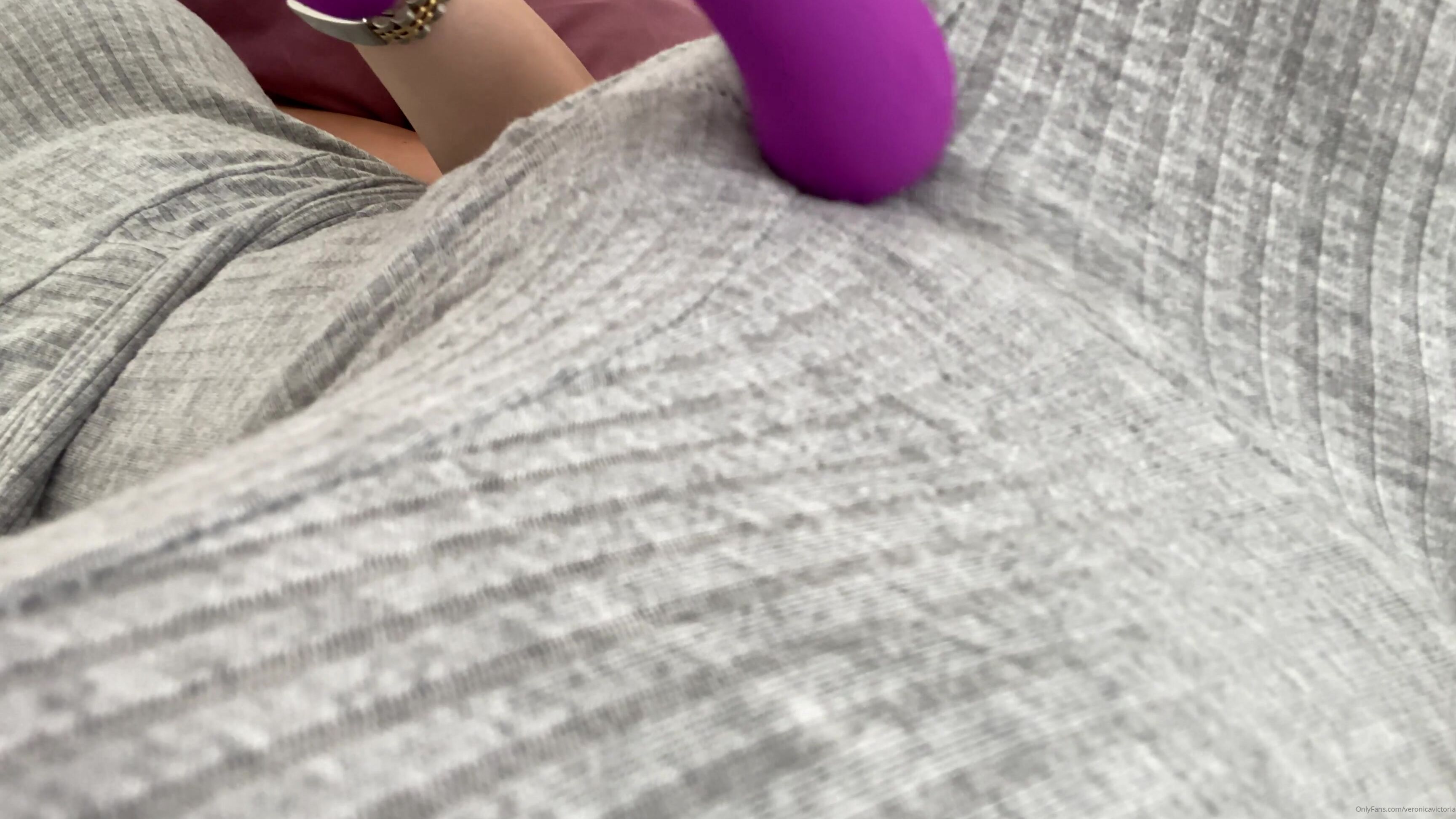 Veronicaperasso Hi Babes I Am Trying To Send Out The Videos But Only Fans Is Messing Up The Videos Pl