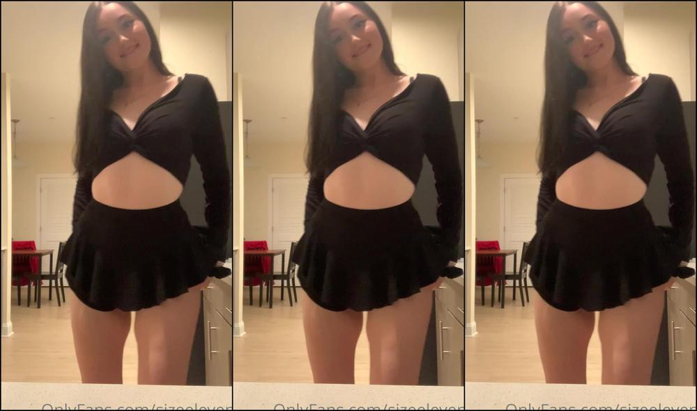 Sizeelevens I Love Teasing You With My Ass And Soles Watch It Jiggle