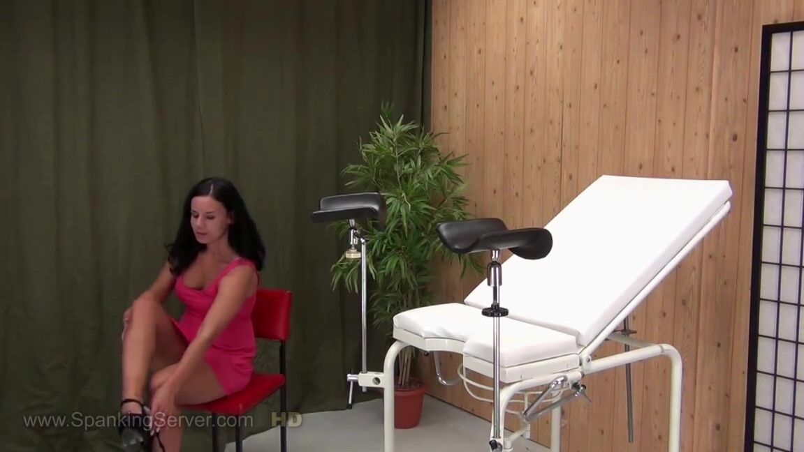 Faphouse Vinnie Pussy Gyno Chair Whip