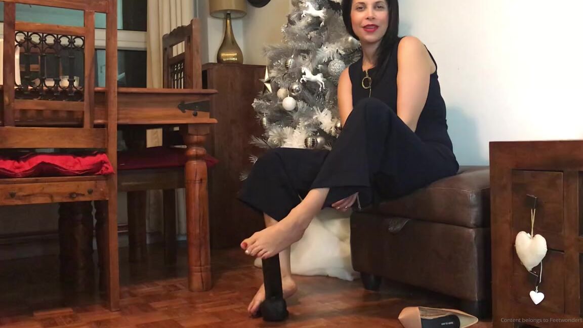 Feetwonders Onlyfans All You Want For Christmas Is A Bigger Cock Sph Slightly Dirty Solesp