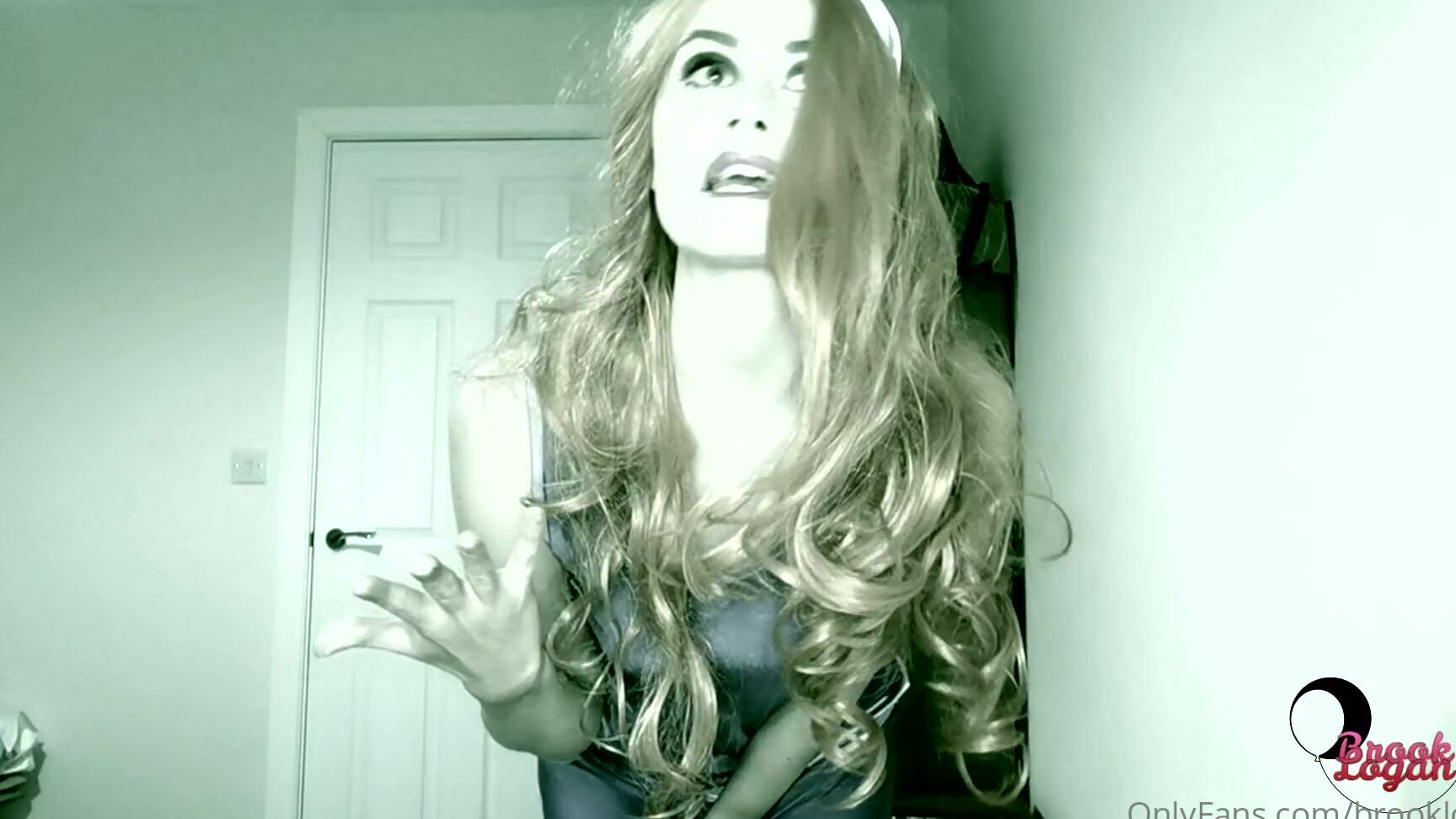 Brooklogan Daphne Gets Fucked By Mr Ghost Xx