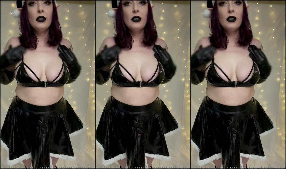 Roxierusalka 2308402298 12 23 2021 Silly Elfin Mischief Flashing Playing With My Tits Shaking My Ass