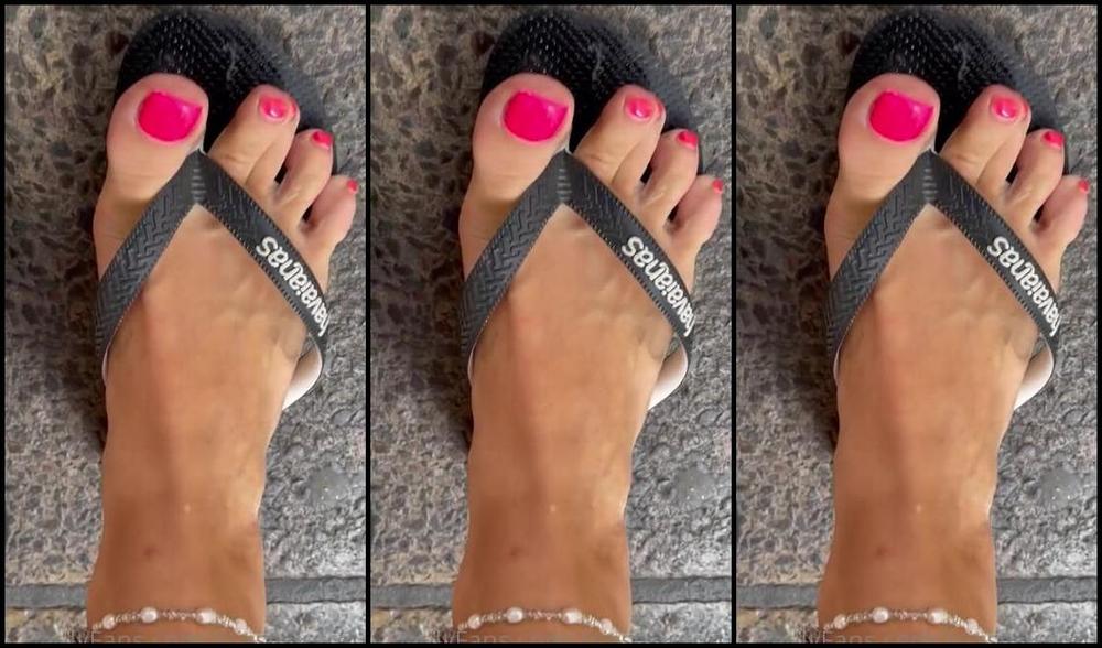 Gingeralesfeet Aka Misstressroux Onlyfans 40000 Degrees Celsius In London