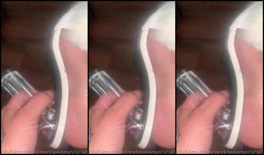 Goddessmonica00W Onlyfans Fuck My Arch Per Your Requestp