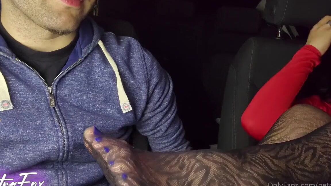 Petrafox Onlyfans Yemee Ktm Ocuun Penisini Kilitleyip Anahtarna Da Bir Gzel El Koydum Sonra M Full Ayaklarp