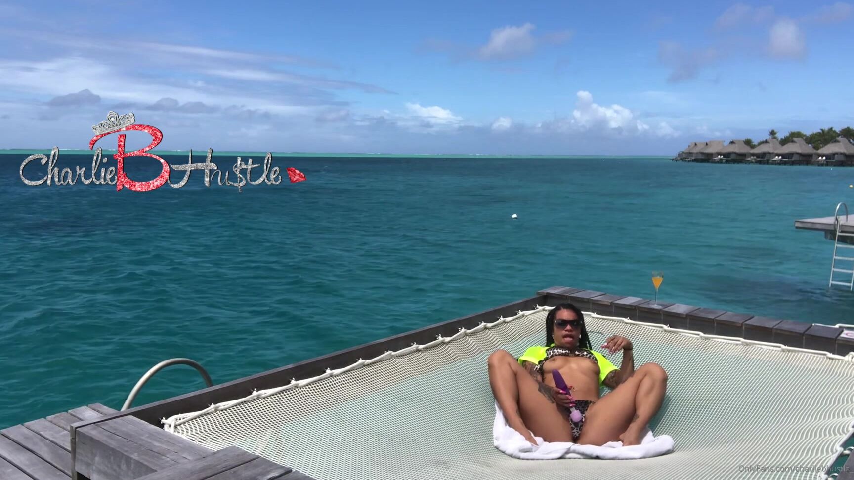 charliebhustle-05-01-2020-119190575-admire-my-hot-body-in-beautiful-bora-bora-ends-with-big-squirts-as-the-wind-takes-my-mim