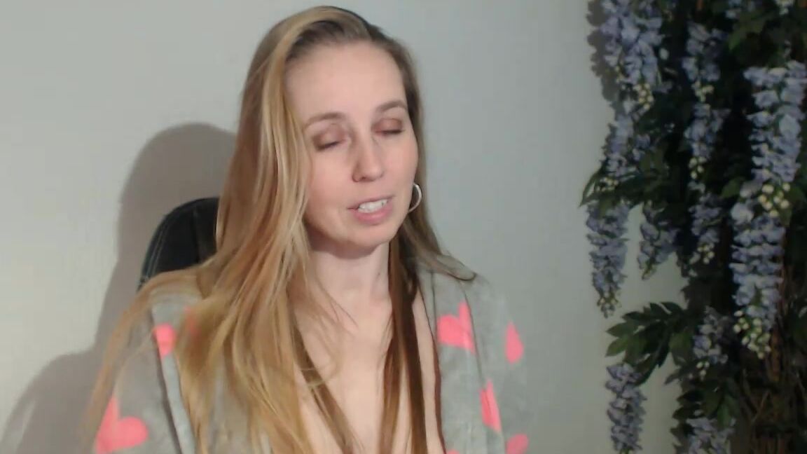 veronagymnast-30-09-2021-2234720729-stream-started-at-09-30-2021-05-12-pm-raffle-box-info