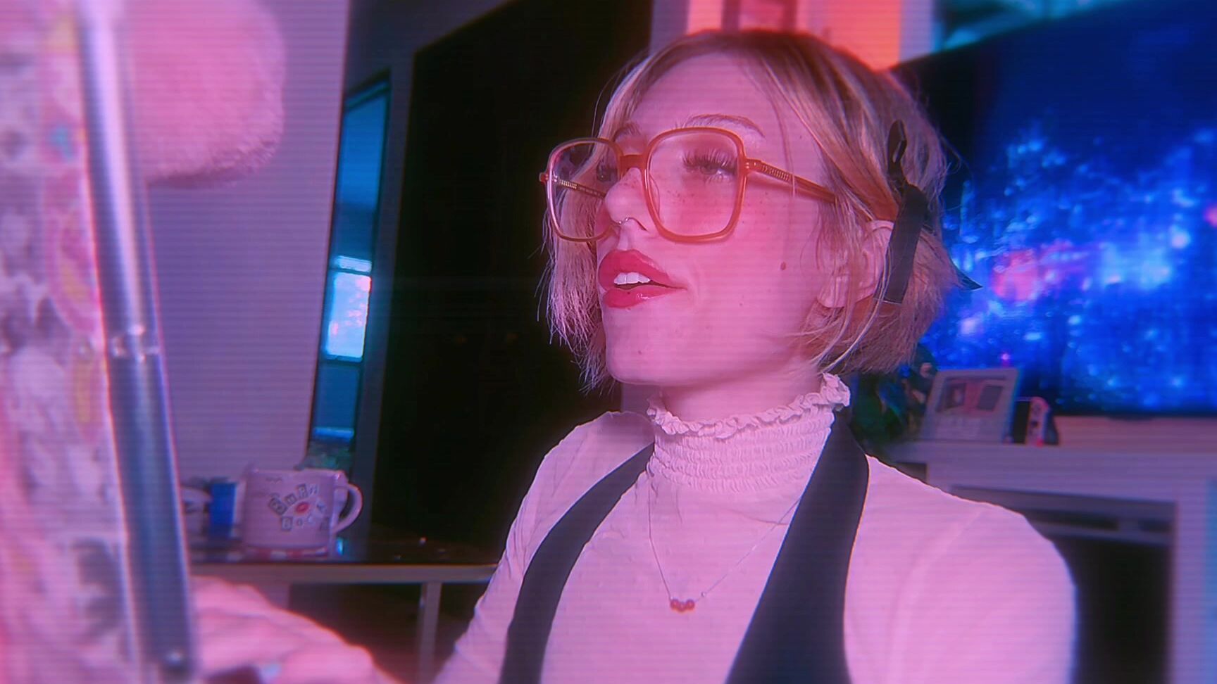 Elle Marz Rude Giant Receptionist Steals Tiny From Work Asmr