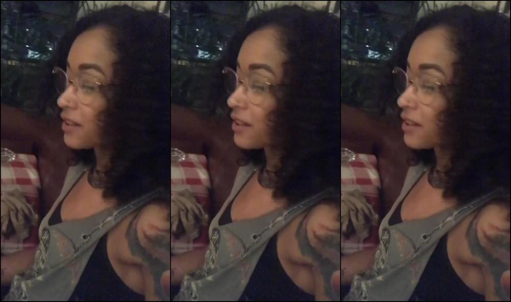 skindiamond-19-07-2020-558460327-throw-back-to-last-summer.-i-miss-going-out-to-dinner-and-tormenting-my-slave-with-my-domm