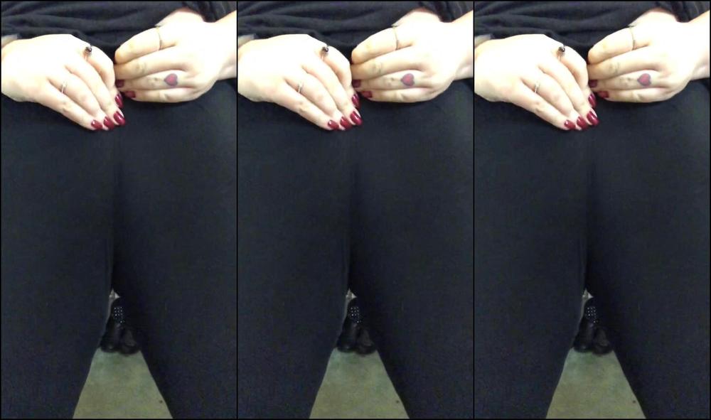 Milliemelrose Teasing In Leggins