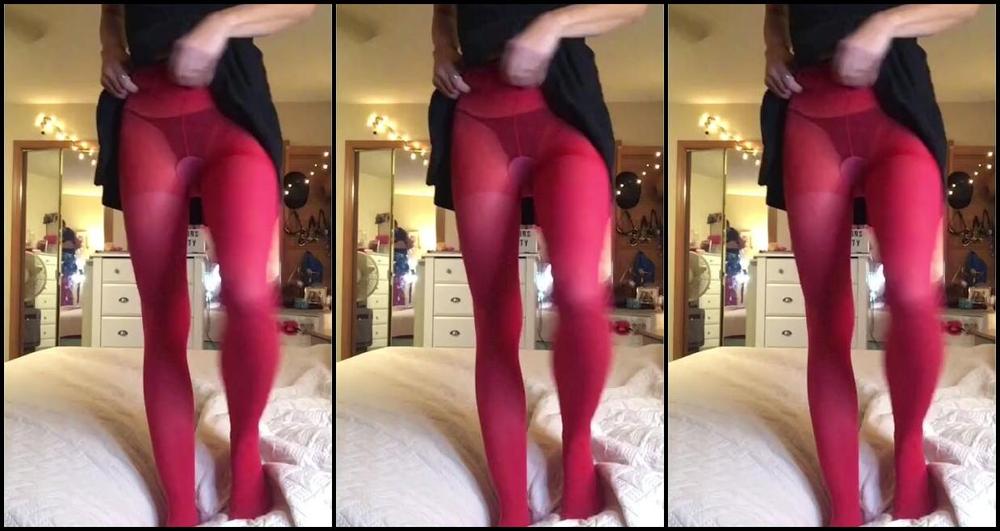 Nylonskitten Nicknamed Nylonskitten 11 24 2019 Onlyfans Video I Posted The First Half Of This Video On My Youtube Channel But The Second