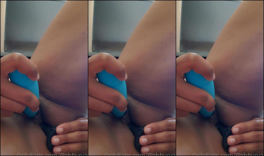 Gabbyryan Would You Like To Lick My Fingers And Pussy Clean Need New Toys For Anal Training But Soo