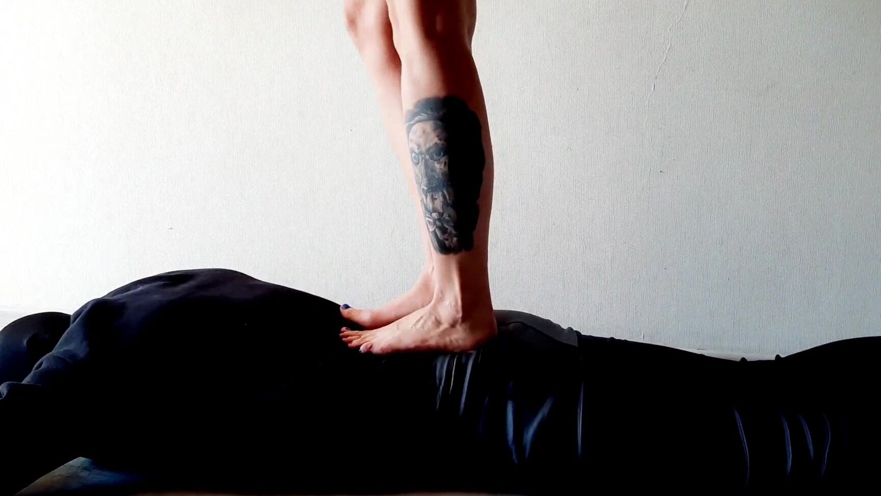 Dominatrix Nika Trampling. Dominatrix Nika walks on the back of her slave with bare feet Pornhub