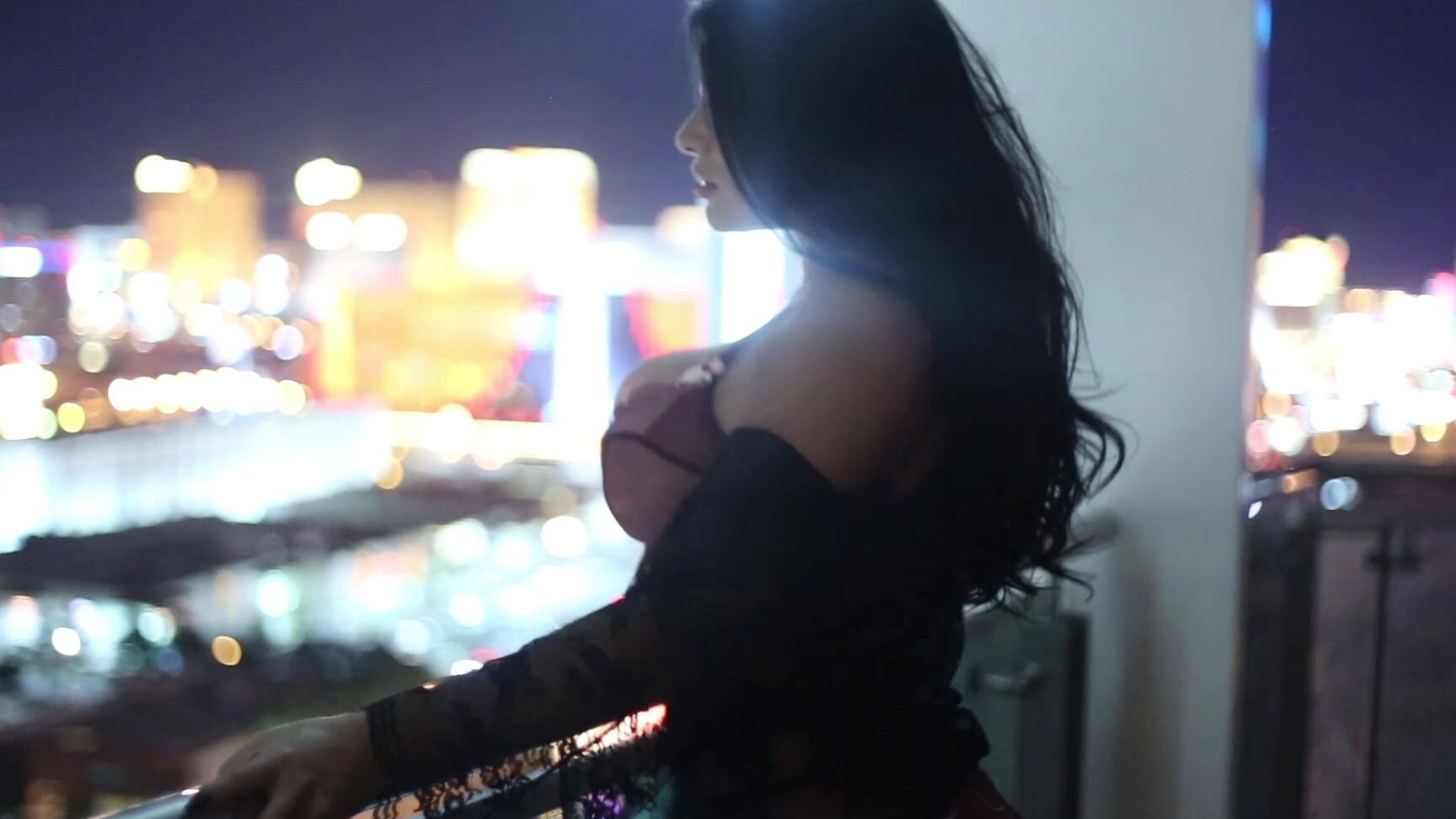 Big Boobs, Lace/Lingerie, Outdoors, Pornstars, Striptease romirain i love las vegas ManyVids