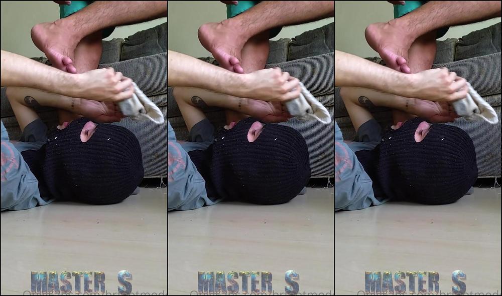 Brfootmodel 2341431045 01 25 2022 Gag With Master S Foot