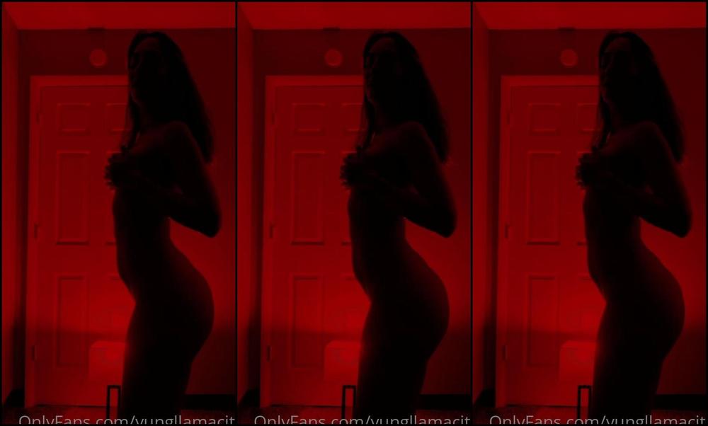 Lilyalcott 2071480975 04 02 2021 Was Making A Tiktok And Decided To Do A Stripping Version For You Guys Hope You