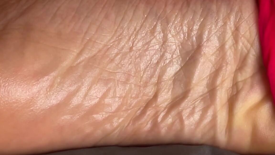 Feet, Nylon Worship, Foot Fetish, Ebony Foot Fetish, Wrinkled Soles, SFW just removing my pink nylons ManyVids