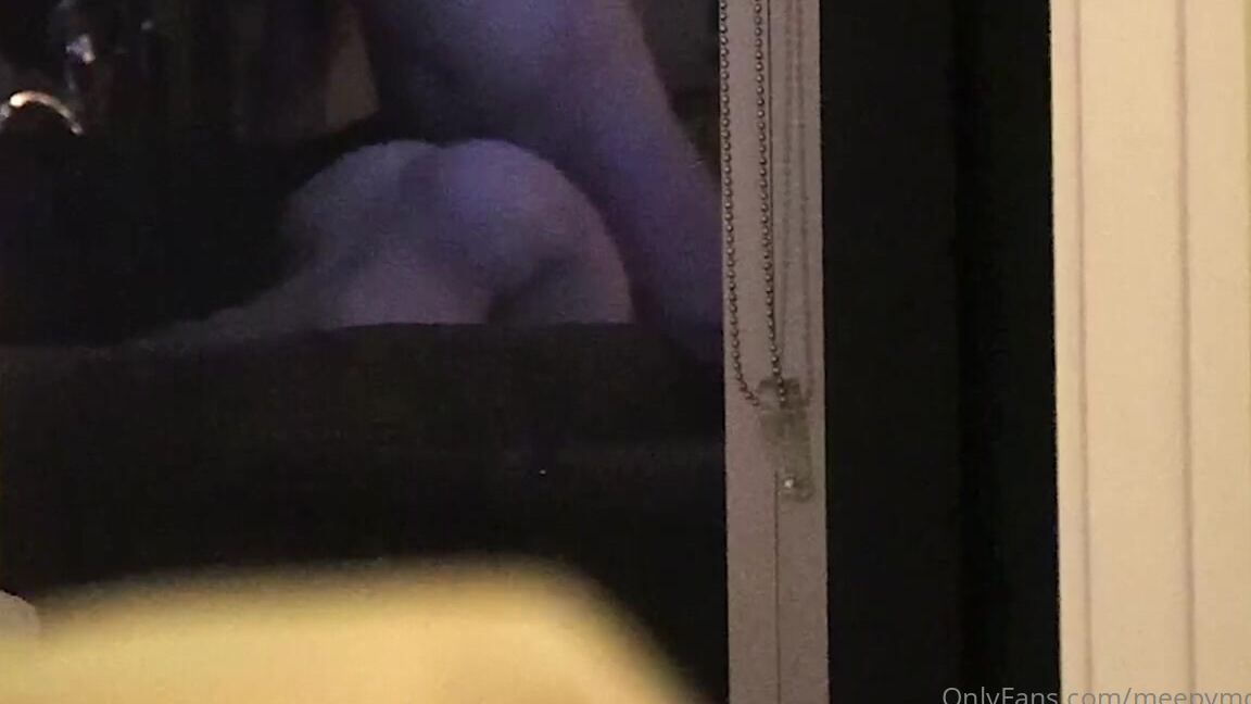 Ashhxlynxx 2370007313 02 20 2022 Ohhh Fuuuck I Got Caught Taking Dick By The Neighbors On A Spy Cam Still